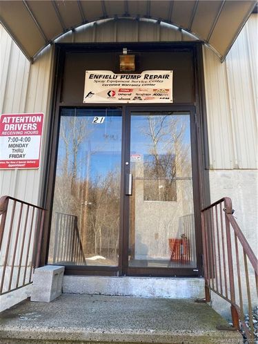 9 Moody Rd, Enfield, CT 06082